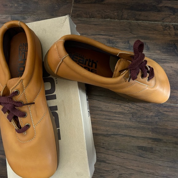 Shoes New, Men, color Tan - Picture 2 of 4